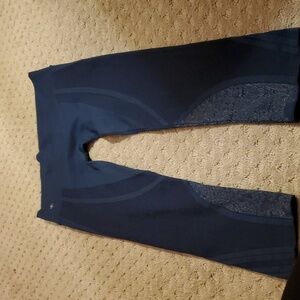 NUX Peach Seamless Navy Jacquard Crop Leggings Size XL